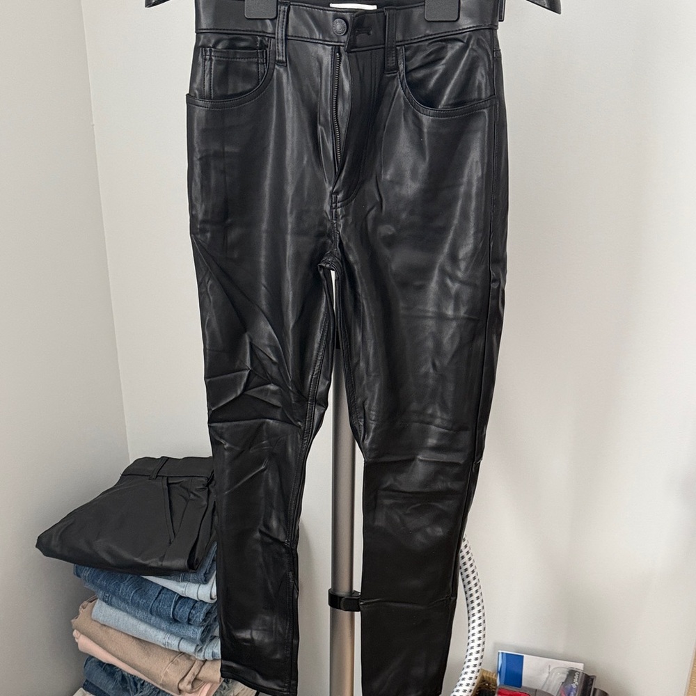 Abercrombie & Fitch Black Skinny Pants